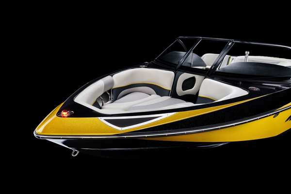 TXi_studio_bow_lowres