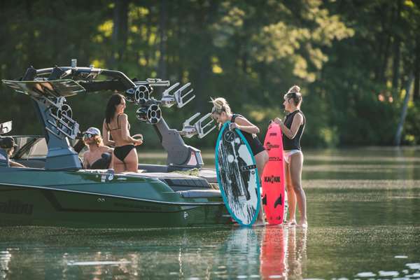 23_mxz_2021_Rev10_Tower_Speakers