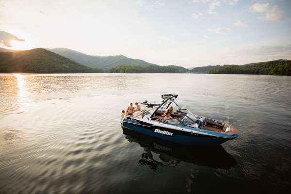 2022_m220_Escape_to_Planet_Malibu